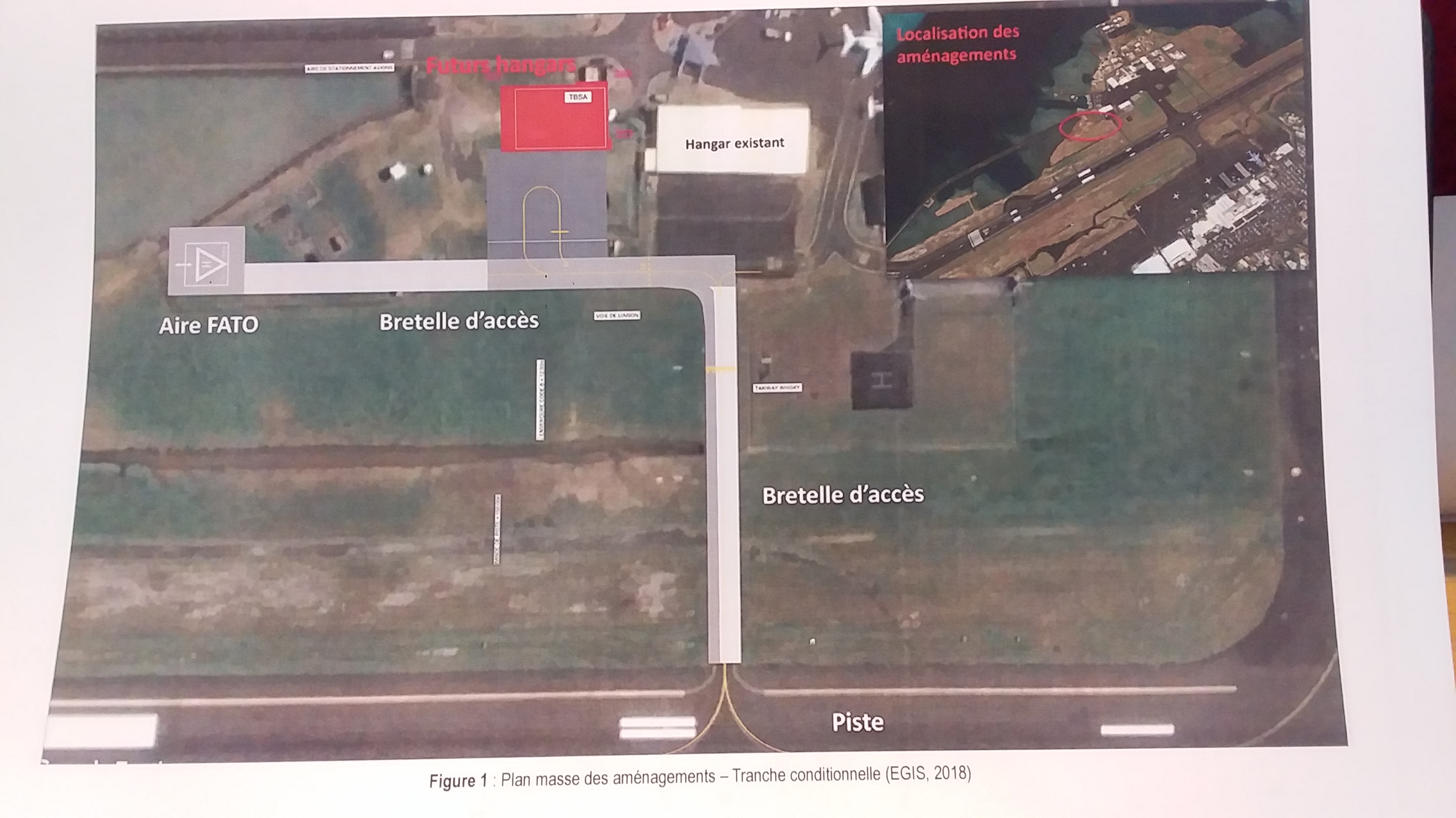 Ces travaux "concernent l'aménagement d'une aire d'approche finale et de décollage FATO (Final approach and take off) pour hélicoptères, l'implantation de trois nouveaux hangars de compagnies aériennes et la réalisation des voies d'accès", indique l'étude d'impact consultable à la mairie de Faa'a.