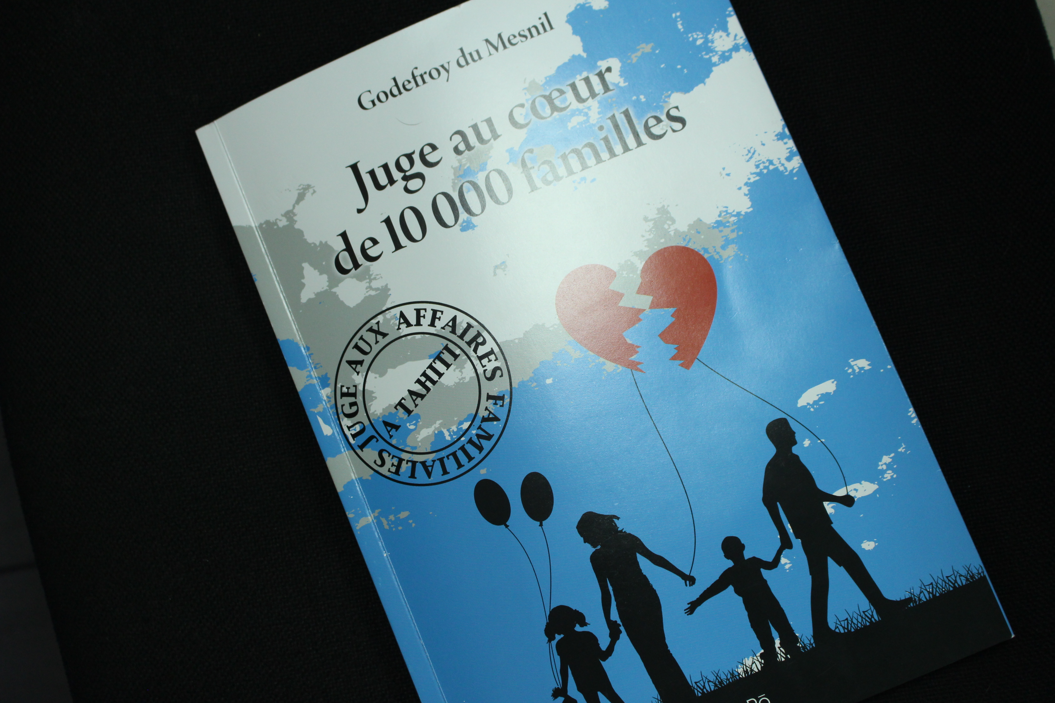 Juge au cœur de 10 000 familles, un livre pratique pour "réussir" sa séparation