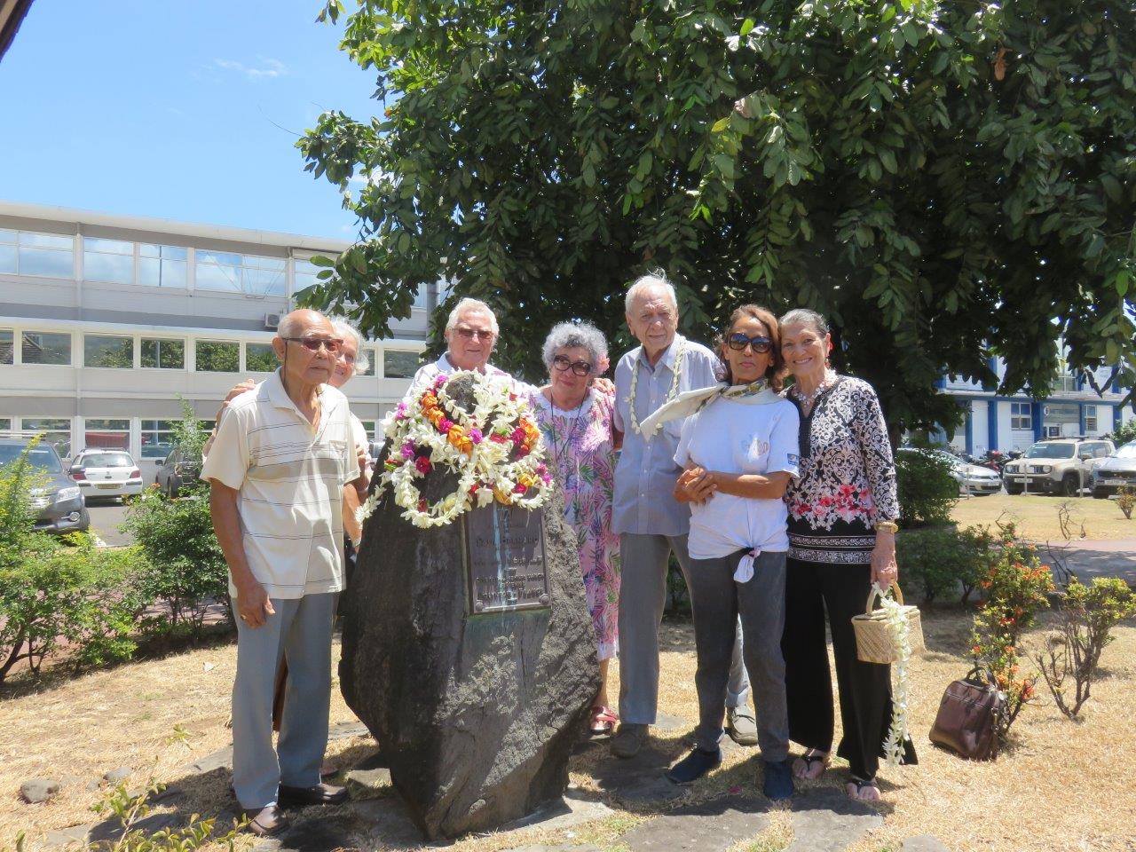 Comme tous les ans, les anciens du monde de l’aéronautique de Tahiti se sont réunis pour rendre hommage à la mémoire de Paul Bernard.