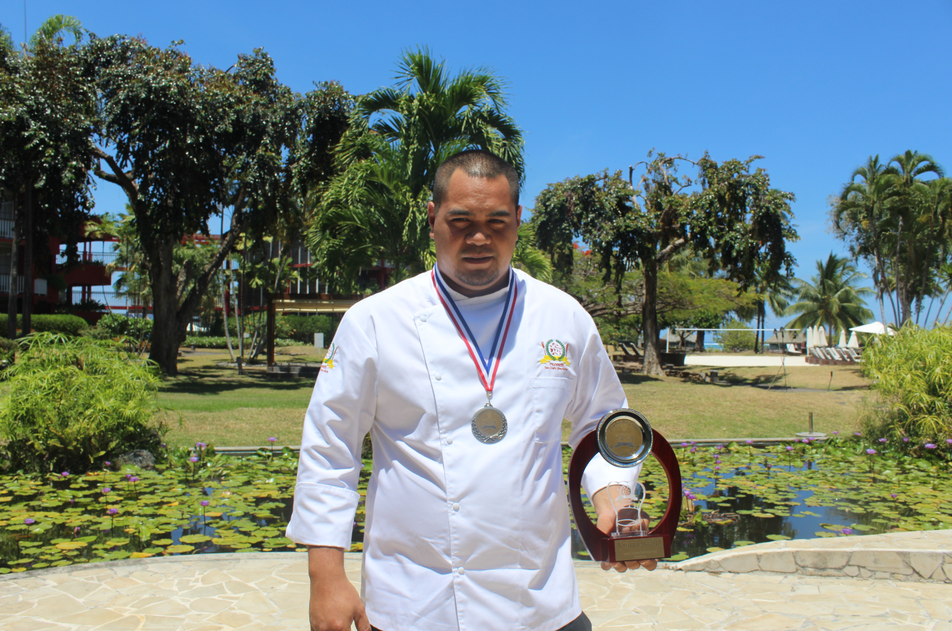 De retour à Tahiti, Puarani Vahaputona a rapporté le trophée dans ses bagages.