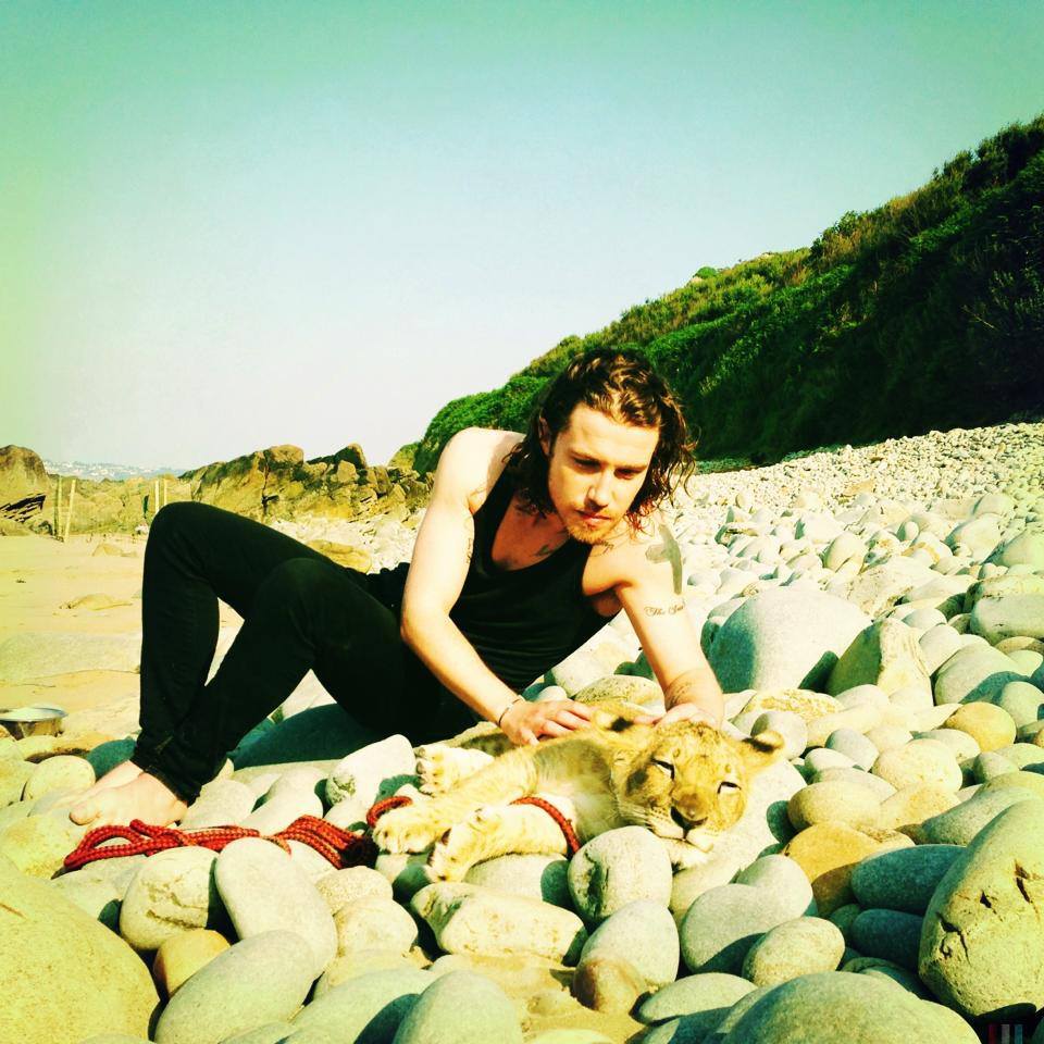 Julien Doré se produira sur la scène de To'ata le 31 octobre.