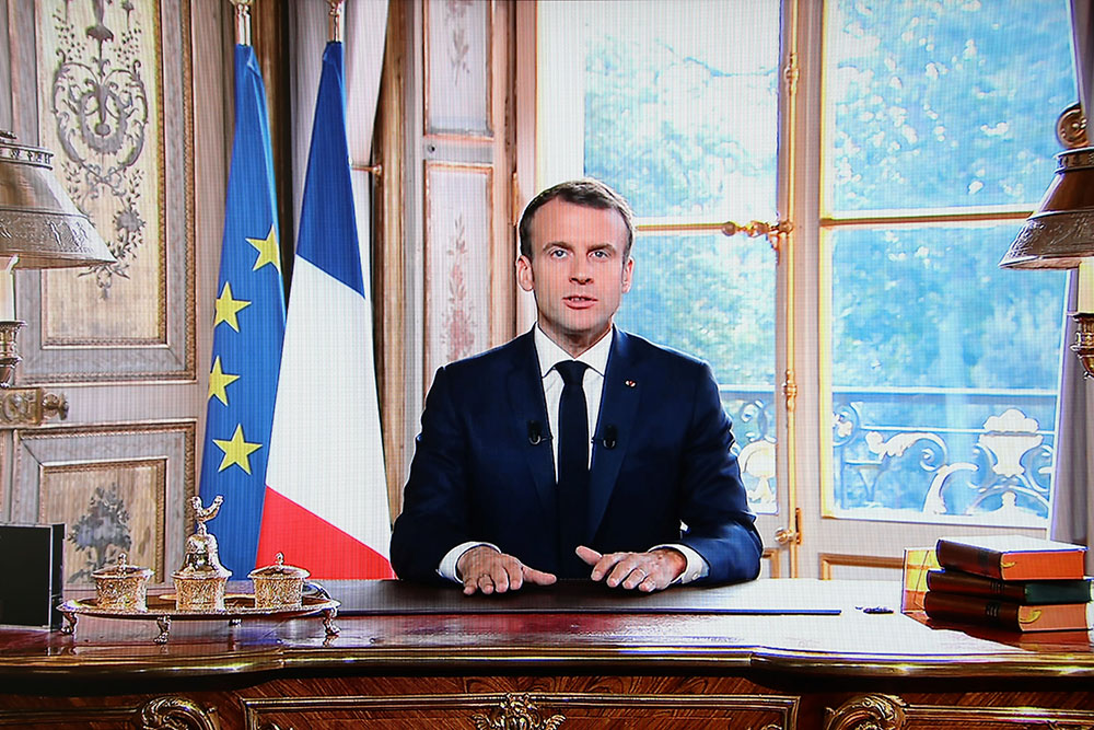 Nouvelle-Calédonie: Macron exprime sa "fierté"