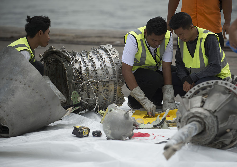 Boeing reconnaît qu'un capteur pourrait être en cause dans le crash en Indonésie