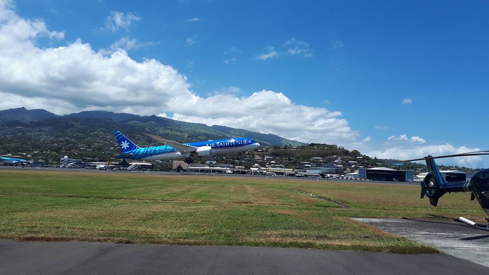 Premier vol commercial du Dreamliner d'Air Tahiti Nui