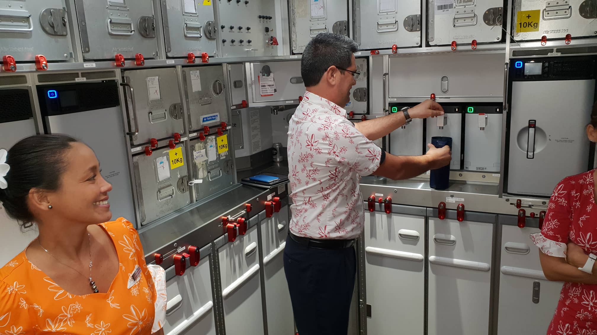 Premier vol commercial du Dreamliner d'Air Tahiti Nui