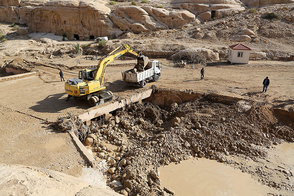 Jordanie/intempéries: le corps d'une fillette retrouvé, 13 morts