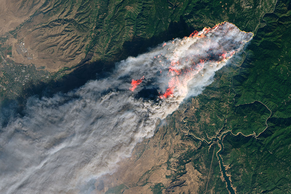 Incendies Californie: une trentaine de morts, bilan le plus lourd depuis 1933