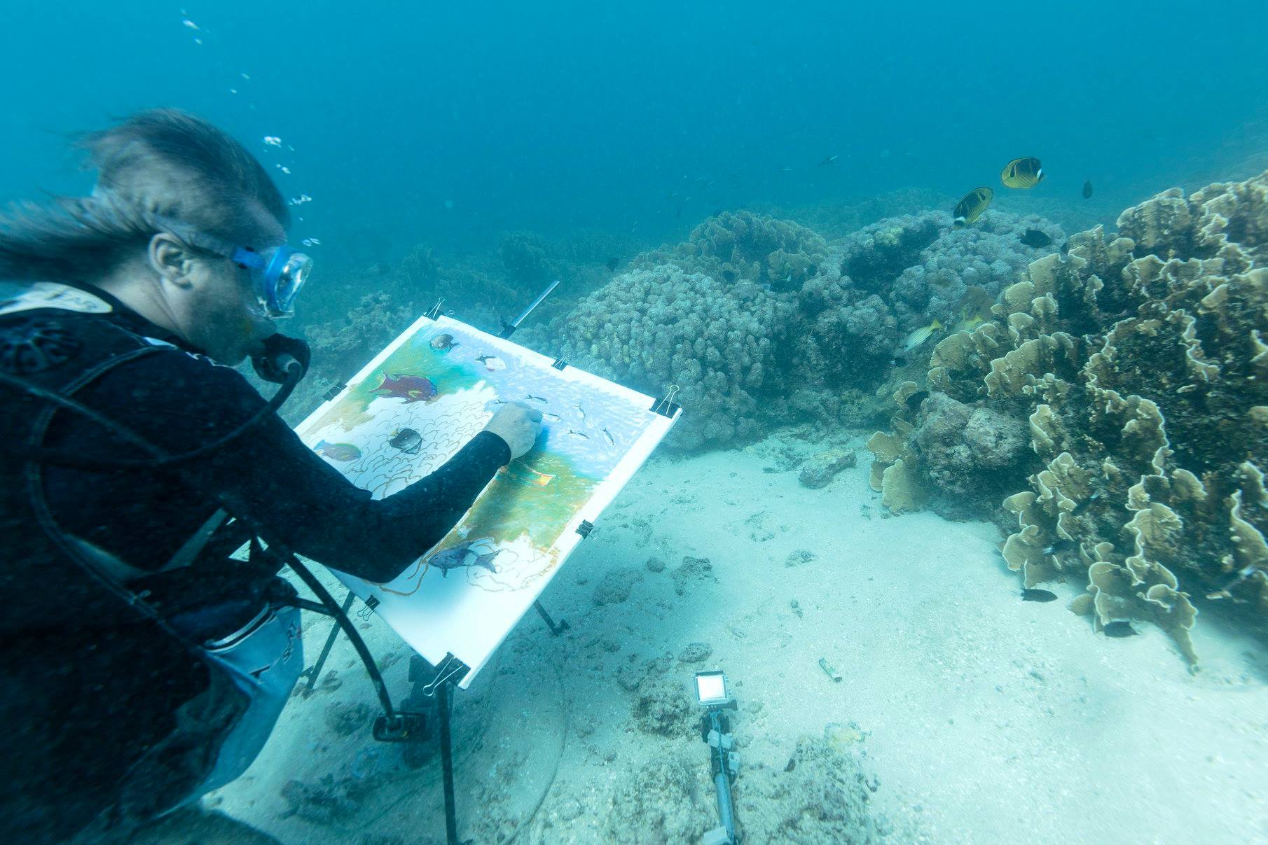 "Titouan Lamazou veut rendre visible la fragilité  du monde, il remet des couches de vie sur les vivants"