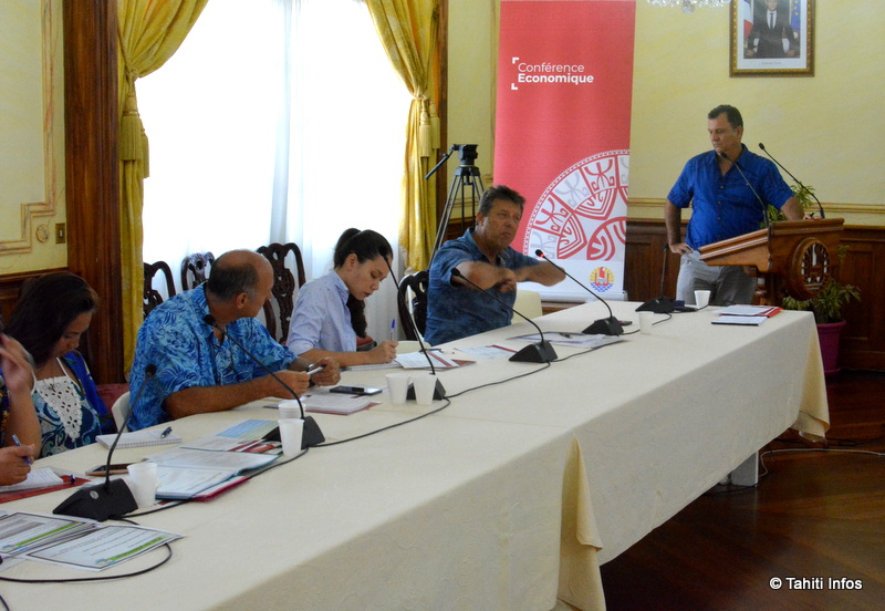 Conférence économique : les entreprises demandent plus de liberté pour investir et embaucher