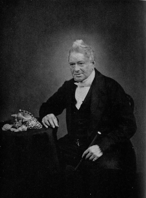 Portrait de Hugh Cuming à la fin de sa vie ; revenu malade de son expédition aux Philippines, il se consacra surtout à gérer le marché des coquillages auprès des collectionneurs.