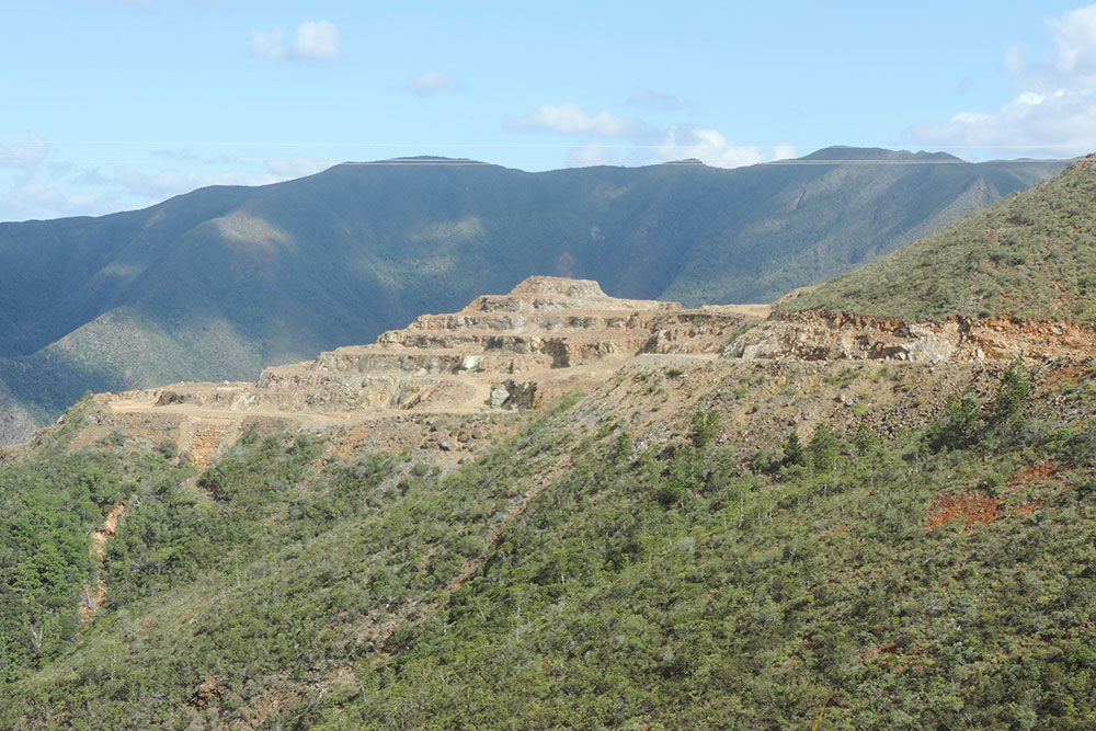 Nouvelle Calédonie : un centre minier saccagé