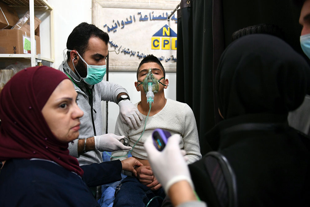 Syrie: attaque au "gaz toxique" contre une zone du régime, représailles russes