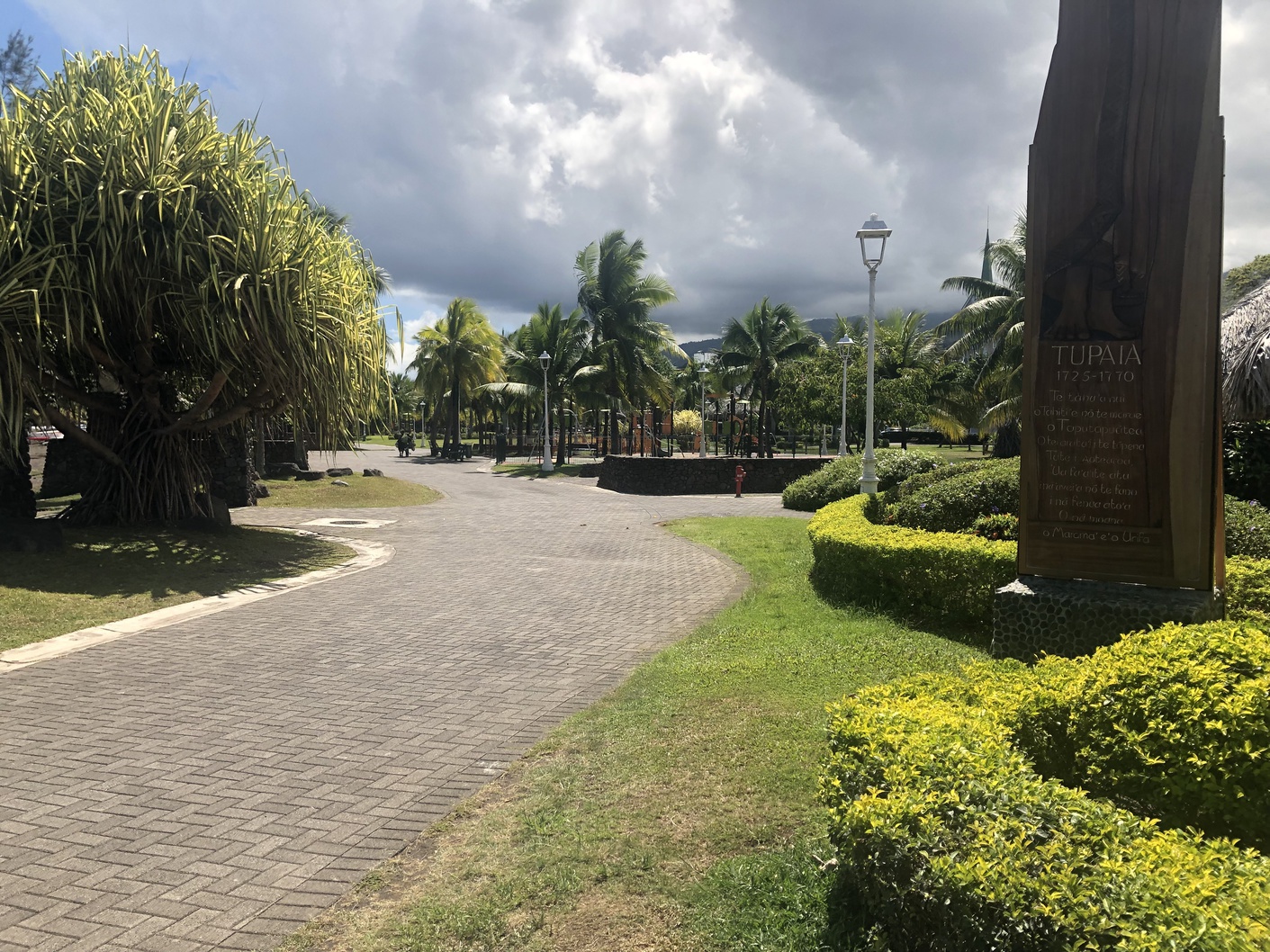 Une zone foraine sera également aménagée dans les jardins. Des manèges, et des animations en tout genre (maquillage, photo booth, mascottes, clown) seront organisés pour occuper les plus petits.