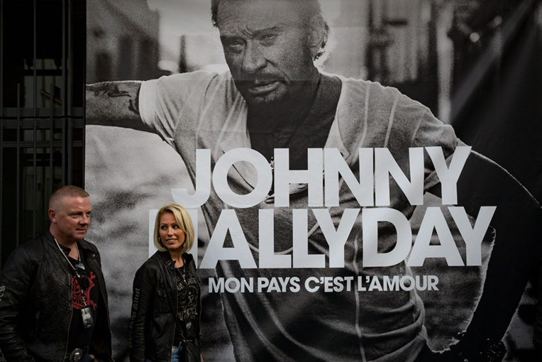 Héritage Hallyday: demande de gel des royalties et nouvel imbroglio