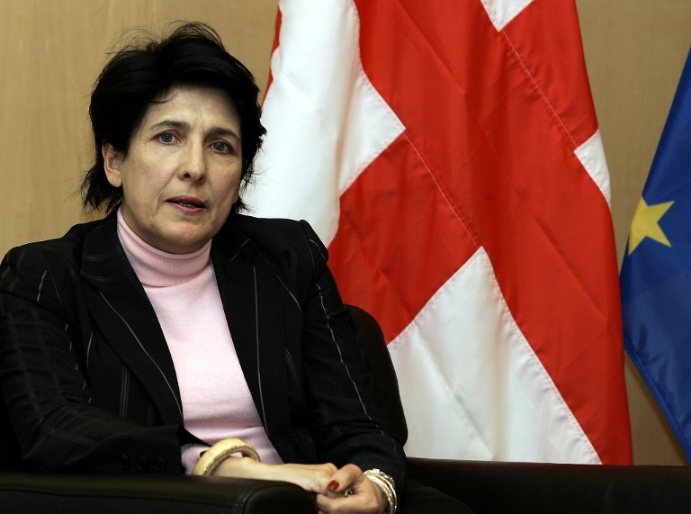 L'ex-diplomate Salomé Zourabichvili élue première femme présidente de Géorgie