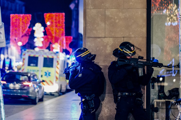DIRECT - Fusillade de Strasbourg: la France passe en posture "urgence attentat" (MAJ)