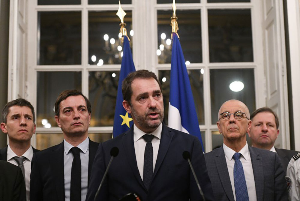 Chasse à l'homme pour retrouver le tireur en fuite de Strasbourg