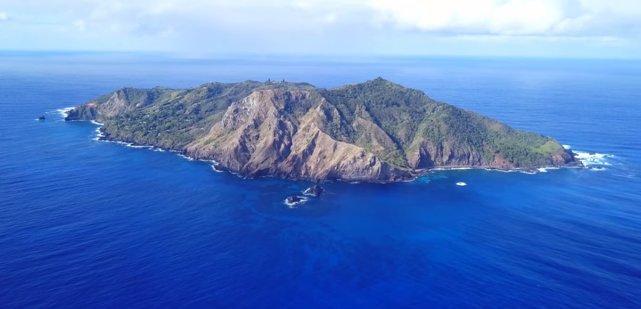 L'île Pitcairn par drone : des images inédites