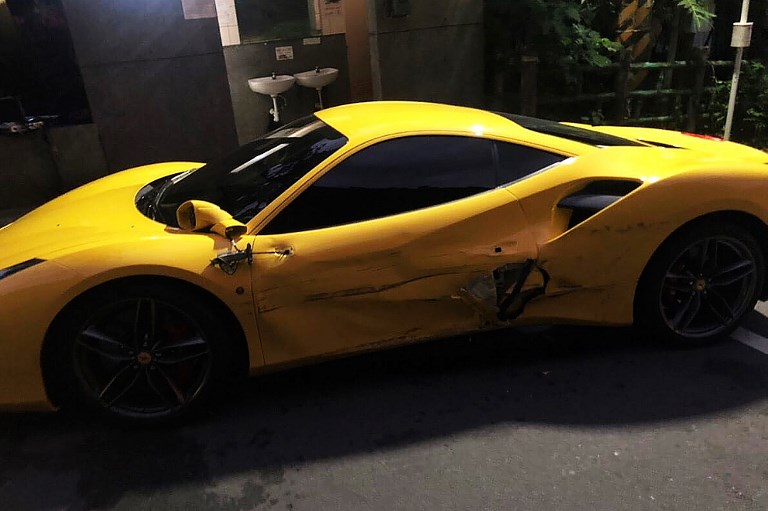 Taïwan: élan de solidarité pour un chauffeur ayant démoli trois Ferrari