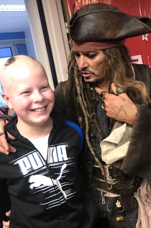 Jack Sparrow en visite à l'Institut Curie à Paris