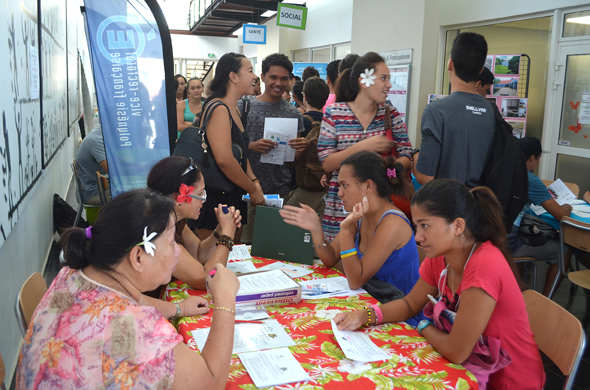 Ces journées portes ouvertes sont une occasion unique pour visiter le campus, échanger avec des étudiants, rencontrer des enseignants. Crédits photos : Communication UPF.