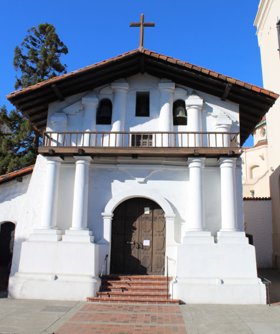 La Mission Dolores telle qu’elle apparaît aujourd’hui, aussi pimpante que lors de sa création.