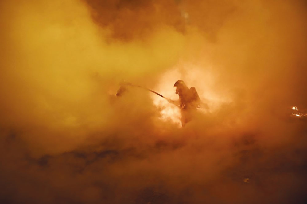 "Gilets jaunes": à bout, les commerçants redoutent le "samedi de trop"