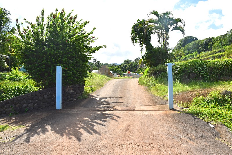 Des portails seront installés aux entrées et aux sorties du cimetière.