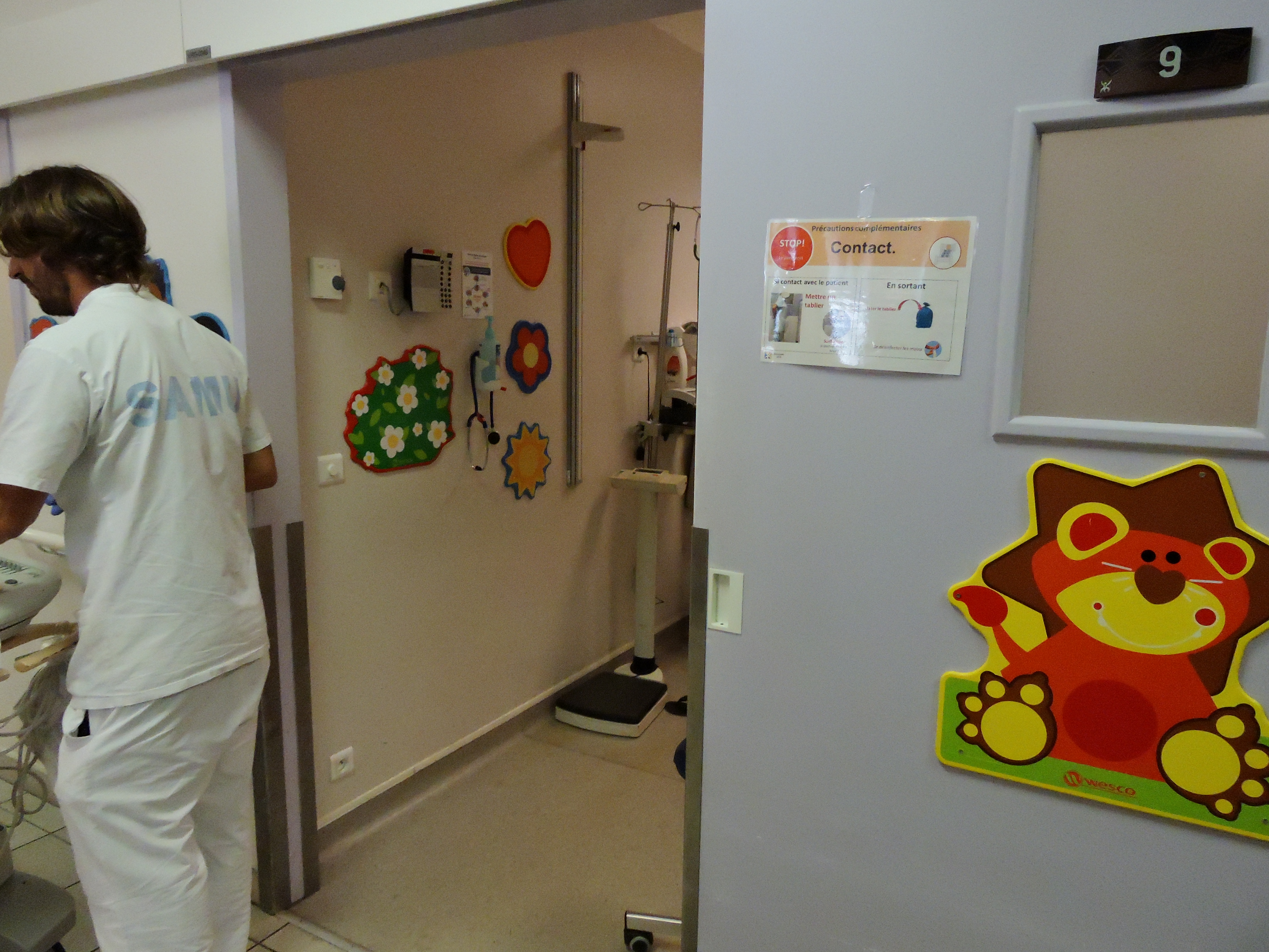 La chambre territoriale des comptes préconise de revoir l’organisation du temps de travail des personnels médicaux.