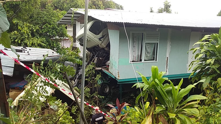 Le chauffeur du camion qui avait percuté une maison est décédé