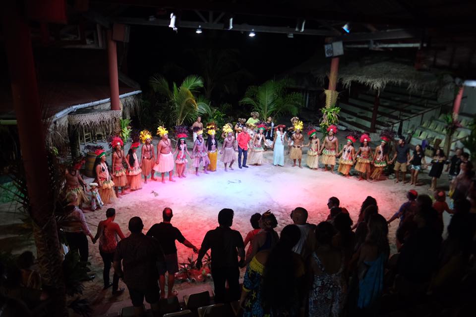 Tahiti Zoom /Tiki Village Moorea