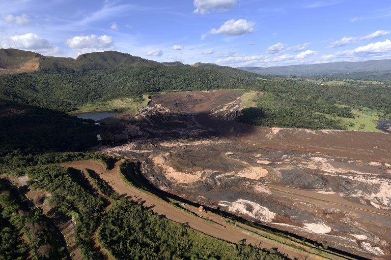Brésil : évacuations "préventives" près de deux barrages miniers