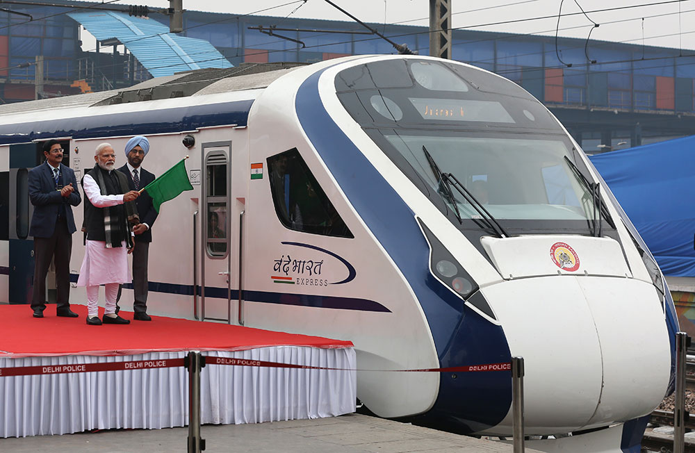 Le train le plus rapide de l'Inde heurte une vache, à peine inauguré