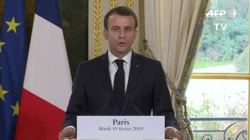 La France secouée par l'antisémitisme, Macron promet d'agir et de "punir"