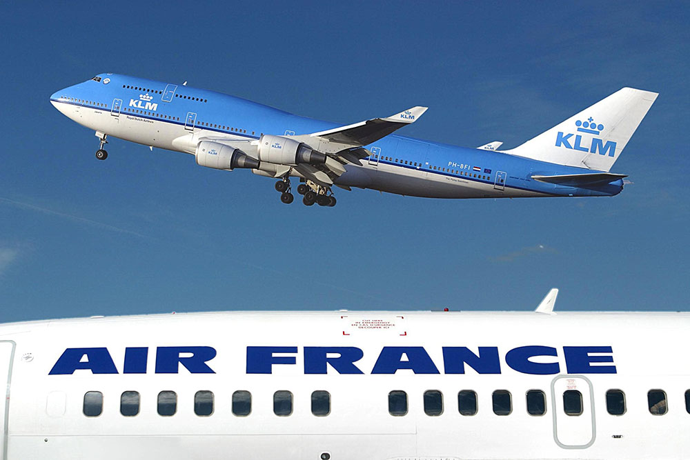 Air France-KLM: la tension monte d'un cran, Macron demande une clarification à La Haye