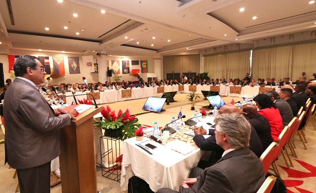 Le 17e Forum PTOM-Union Européenne s’est tenue en présence du président de la Polynésie française, Edouard Fritch, de la ministre des Outre-mer, Annick Girardin, et du commissaire européen, Neven Mimica.