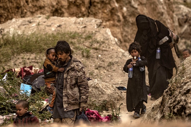 Paris rapatrie pour la première fois de Syrie des enfants de jihadistes