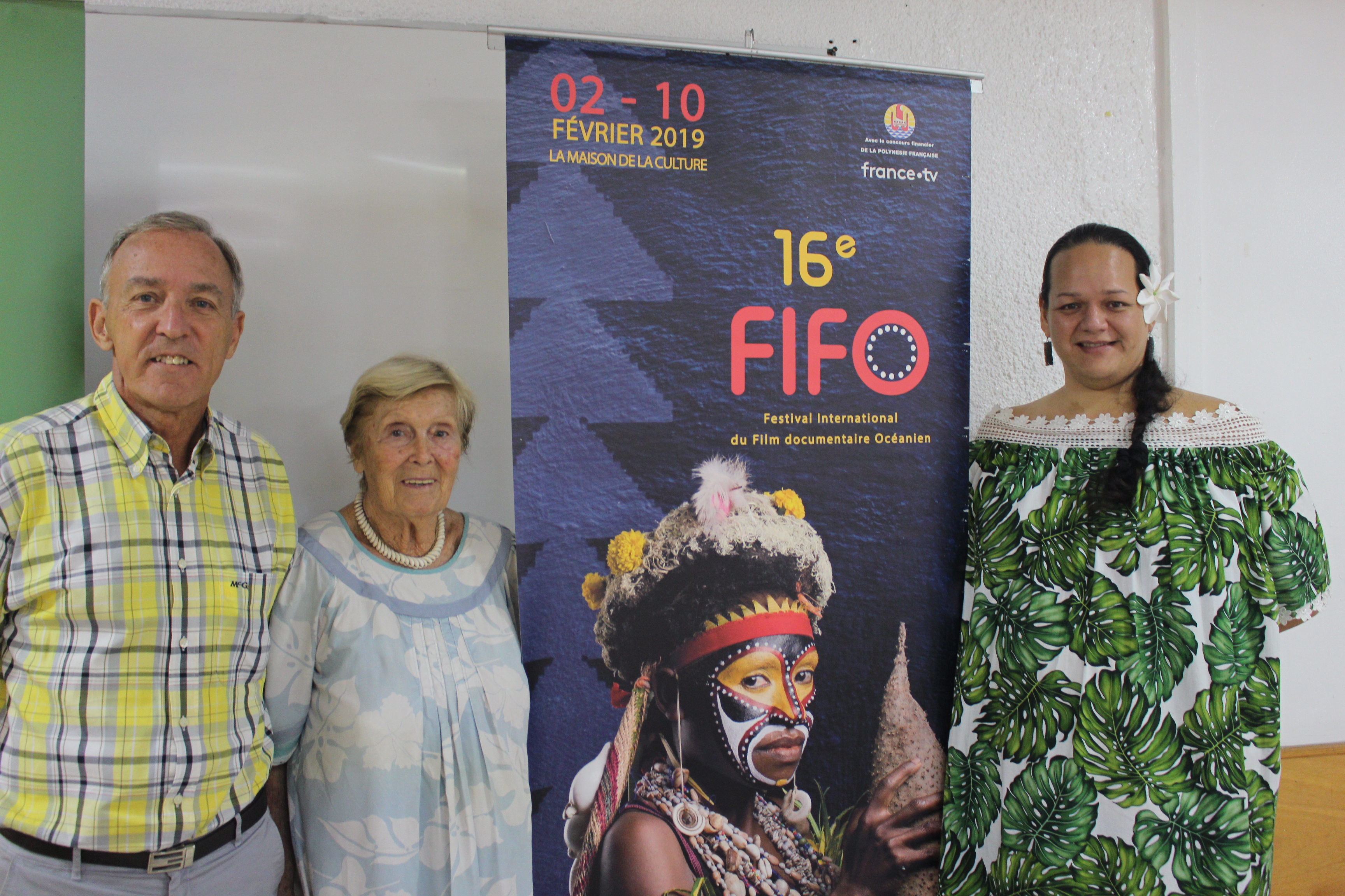 Pierre Ollivier, vice-président et 1er délégué général du Fifo, Michèle de Chazeau, membre du comité de sélection, Mareva Leu, déléguée générale de l’association du festival international du film documentaire océanien (Afifo) (de gauche à droite).