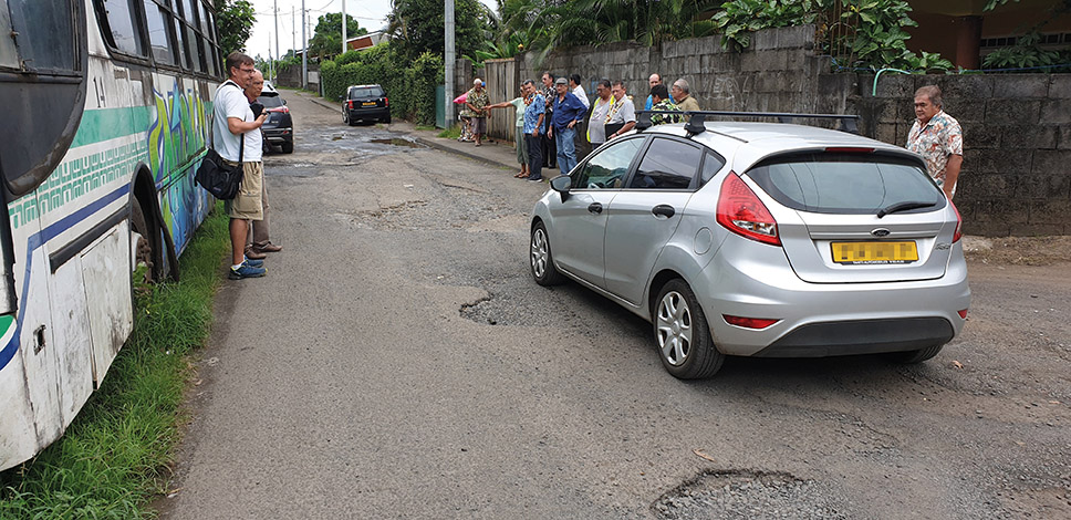 La route de la Tuauru sera réhabilitée par le Pays et la commune, selon le ministre.