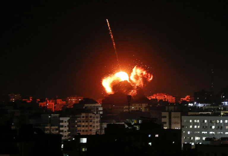 Israël déclenche des frappes multiples à Gaza en riposte à un tir de roquette