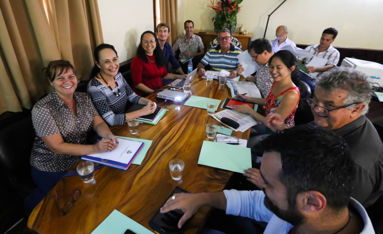 La ministre de la Modernisation de l’administration, Tea Frogier, a réuni en juillet dernier l’ensemble des services administratifs placés sous sa tutelle, afin de leur présenter les orientations générales et opérationnelles à inscrire dans la politique en matière de modernisation de l’administration, du numérique et de l’énergie, qu’elle compte mener.