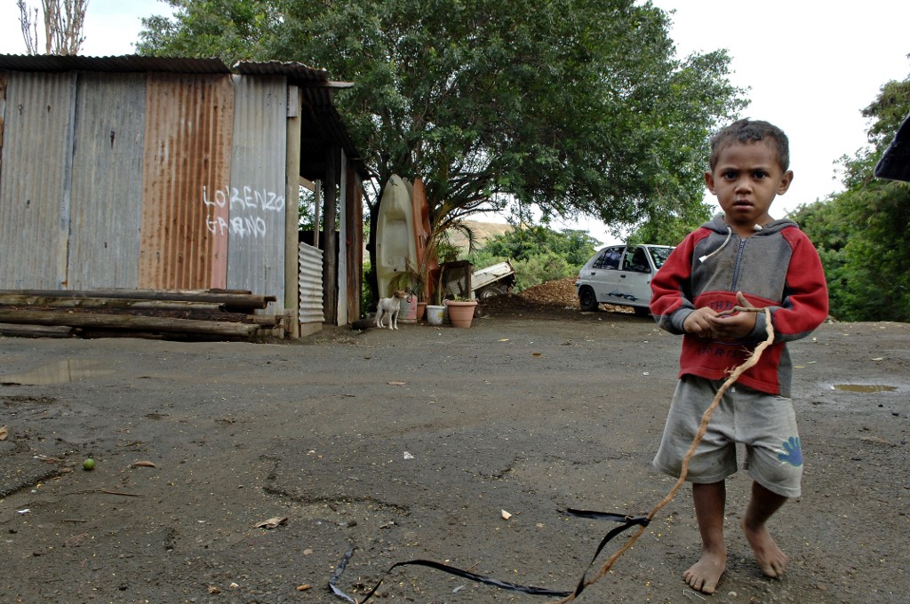 Habitat indigne en outre-mer: des sénateurs demandent le rétablissement de l'APL-accession