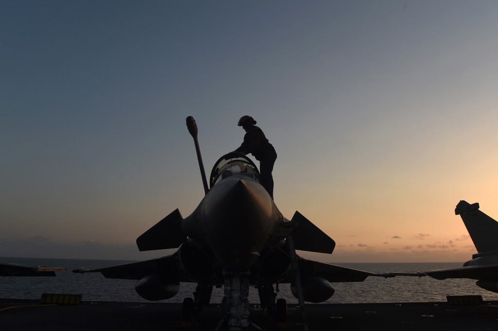 Indonésie: atterrissage en urgence d'avions de combat français