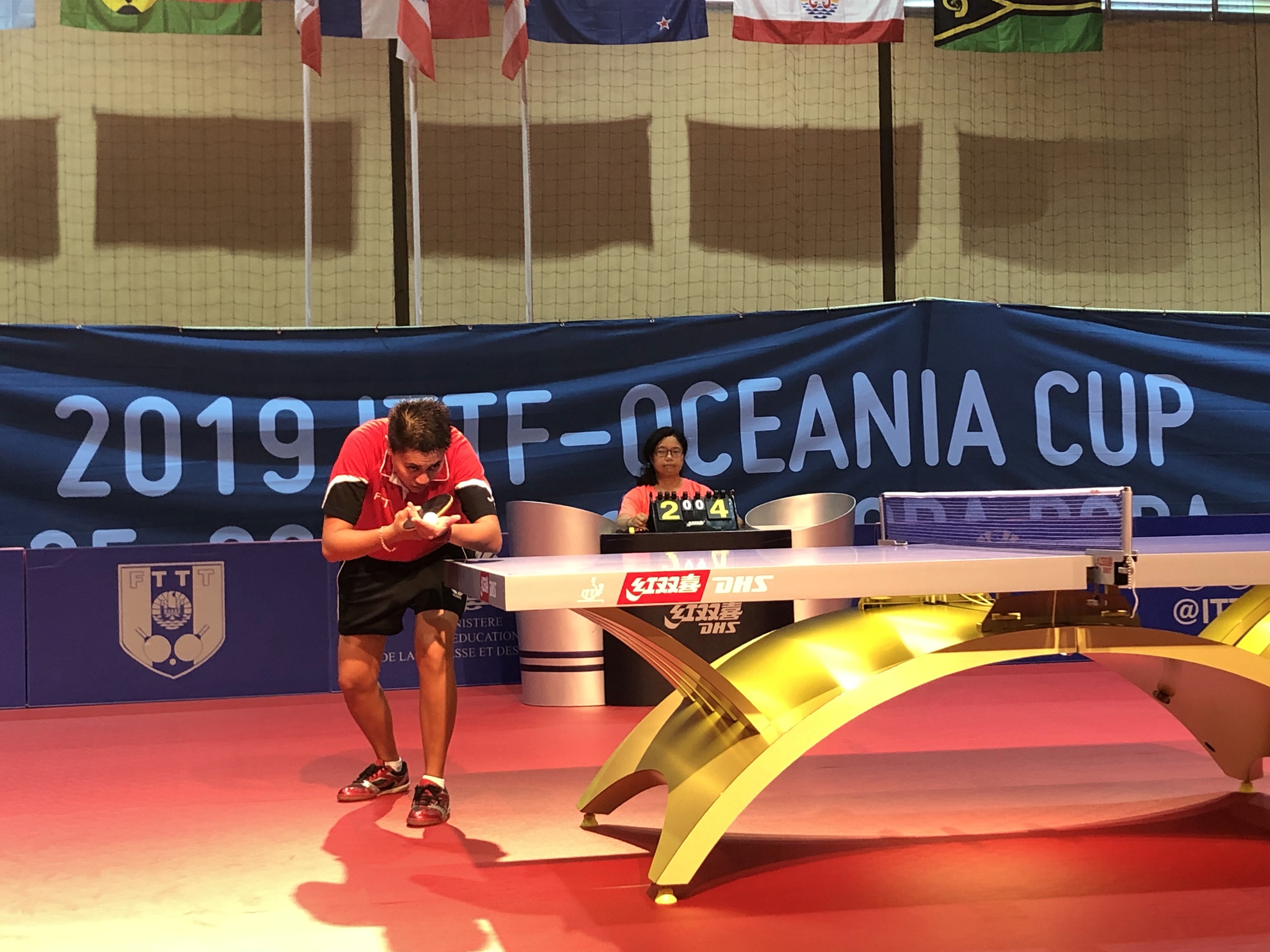 Melveen Richmond, médaillée d'or aux derniers Jeux du Pacifique, s'est inclinée pour son entrée en lice face à la pongiste Néo-Zélandais Jiayi Zhou.