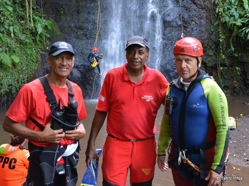 Gaston Tunoa, Sam Roscol et Jean-François Fiorin