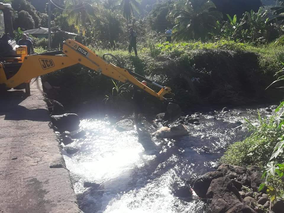 Un porc retrouvé mort dans une rivière à Papara