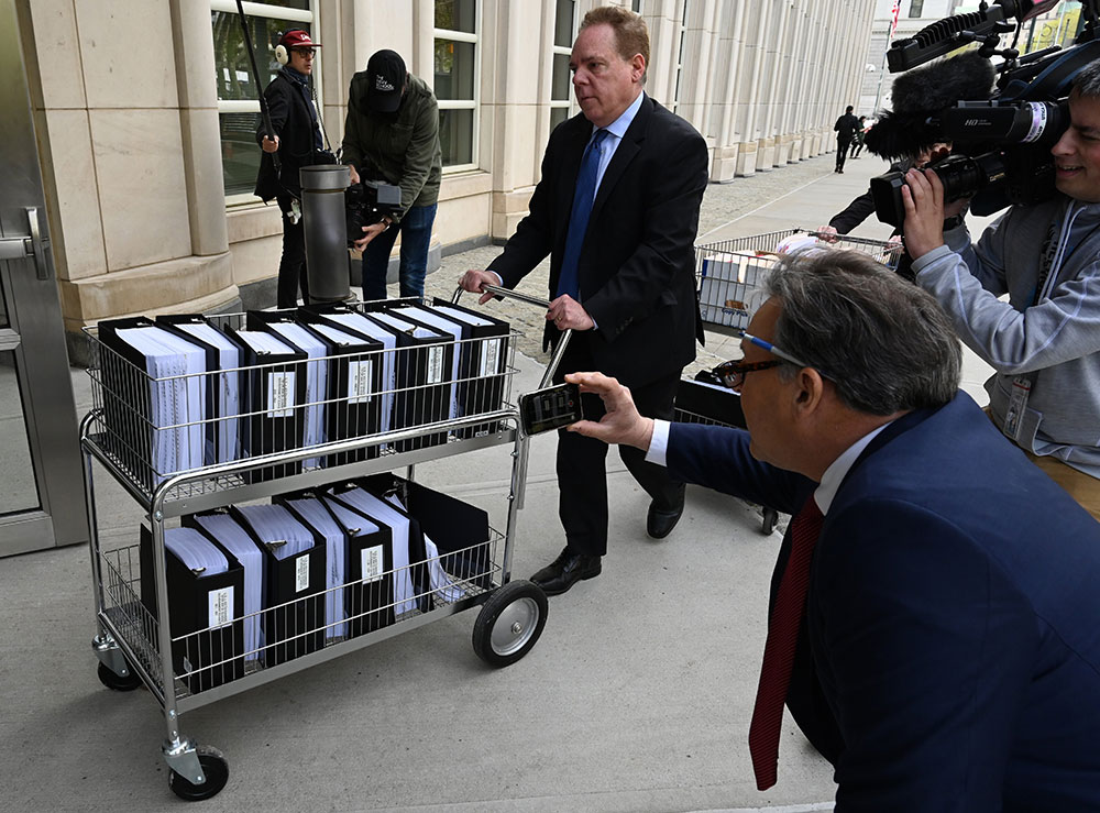 Le gourou d'une secte d'esclaves sexuelles reconnu coupable à New York