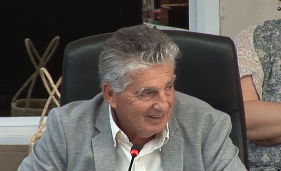 Le ministre de la Santé, Jacques Reynal, jeudi lors de la séance de la commission permanente à l'assemblée.