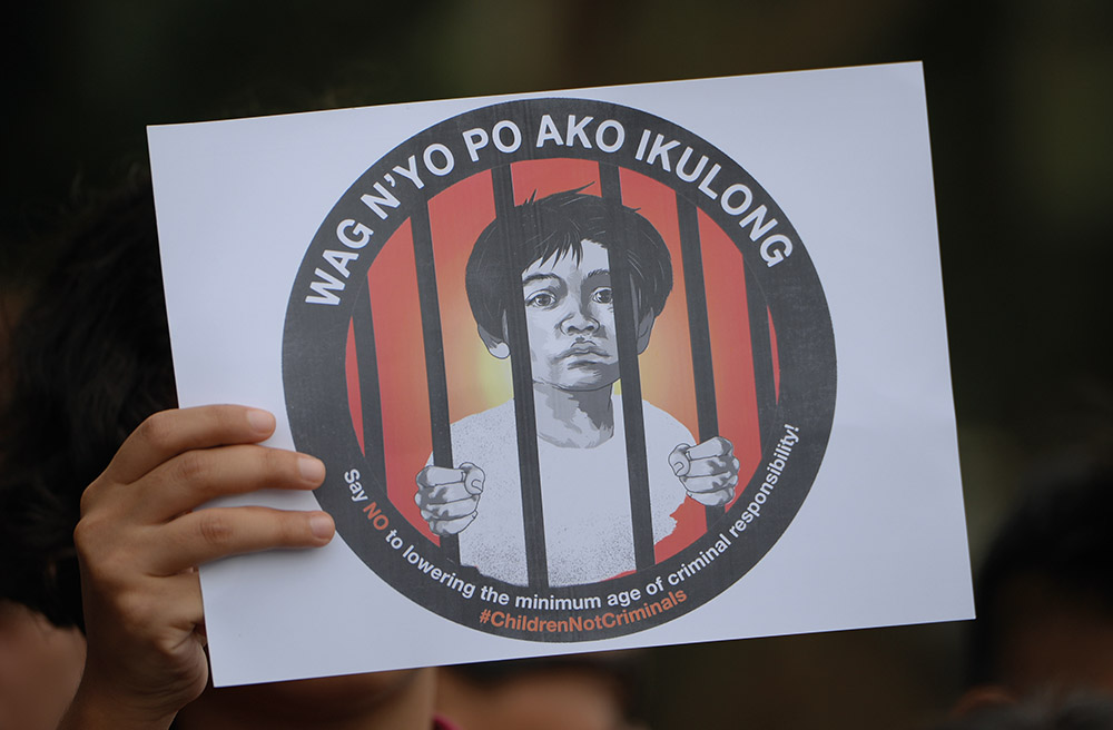 "Pires que la prison": les centres pour mineurs philippins sont le théâtre d'abus