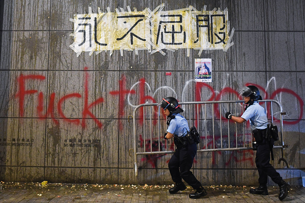 La colère gronde à Hong Kong après les agressions brutales de manifestants
